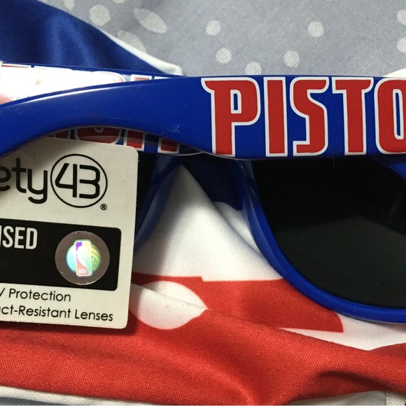 Detroit Pistons Memy - Picture 2 of 2